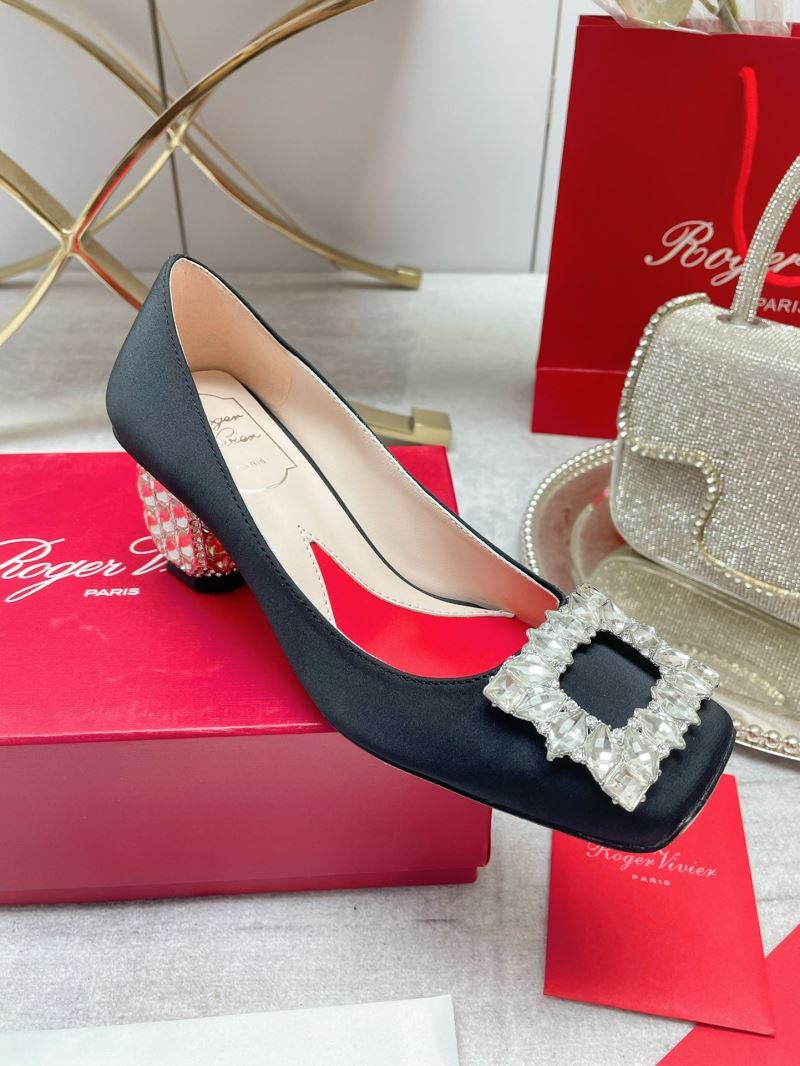 Roger Vivier flat shoes